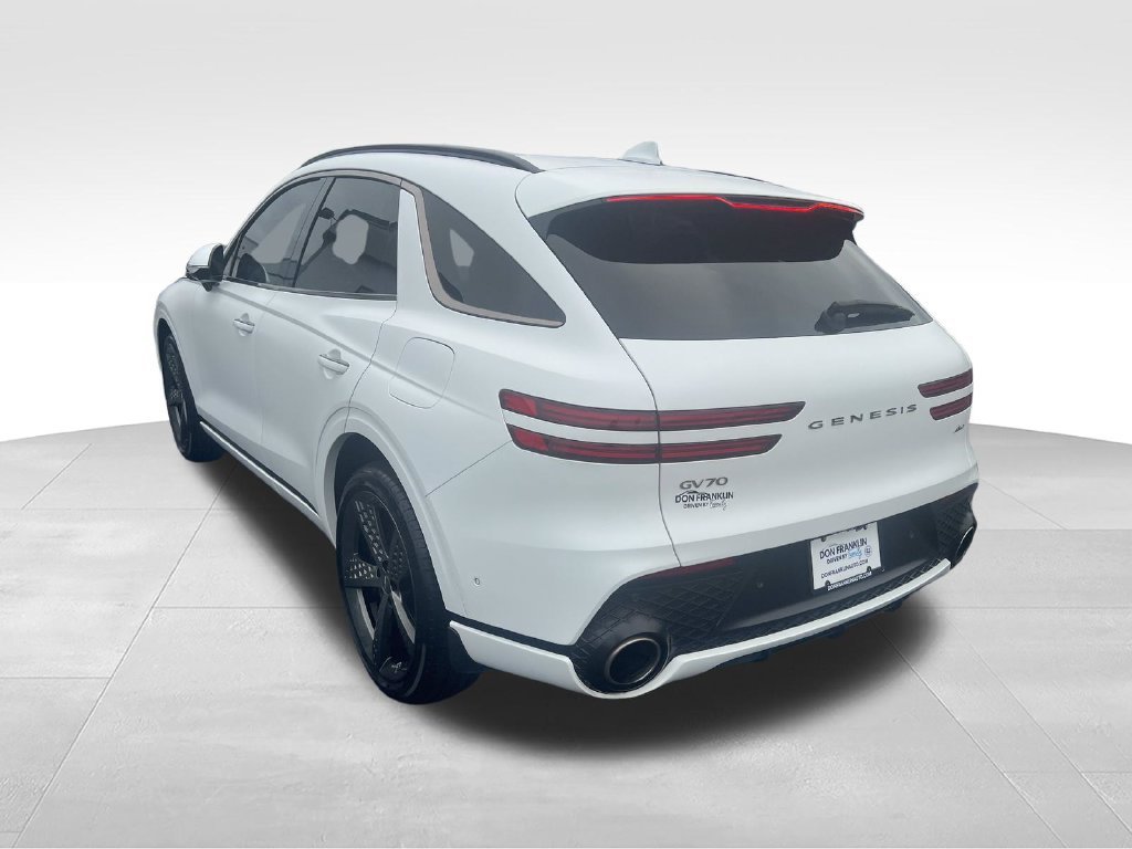 Used 2023 White Genesis 2.5T image 3