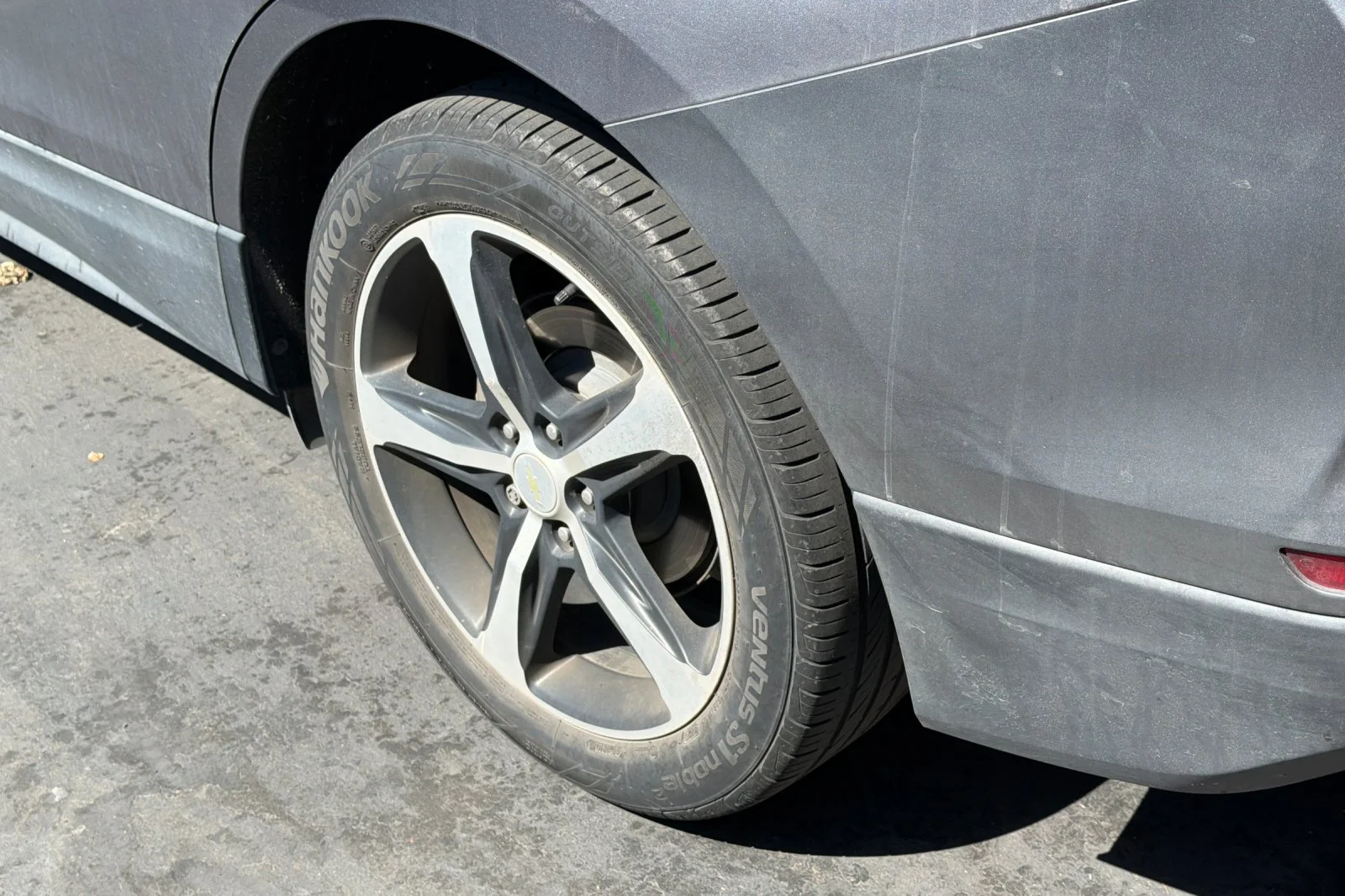Used 2018 Gray Chevrolet LT image 4