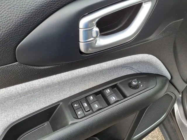 2022 Jeep Compass Latitude - Photo 17