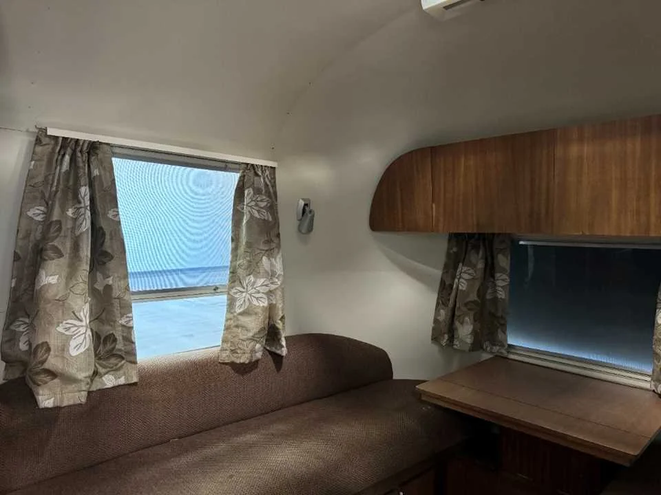 Used 1965 SILVER AIRSTREAM  image 11