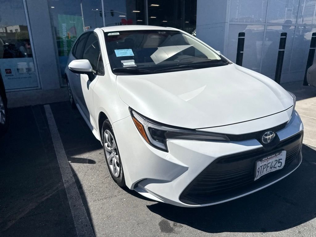 Used 2025 Beige Toyota LE image 6