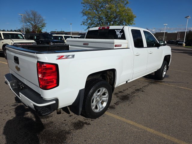 Used 2017 Summit White Chevrolet LT image 5
