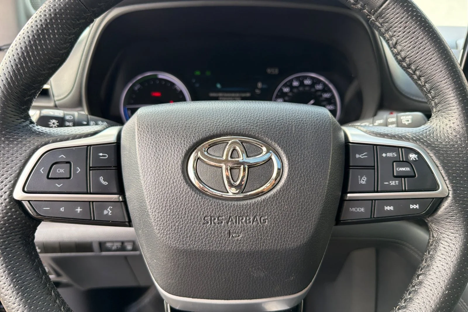 Certified Used 2022 MIDNIGHT BLACK Toyota Limited image 25
