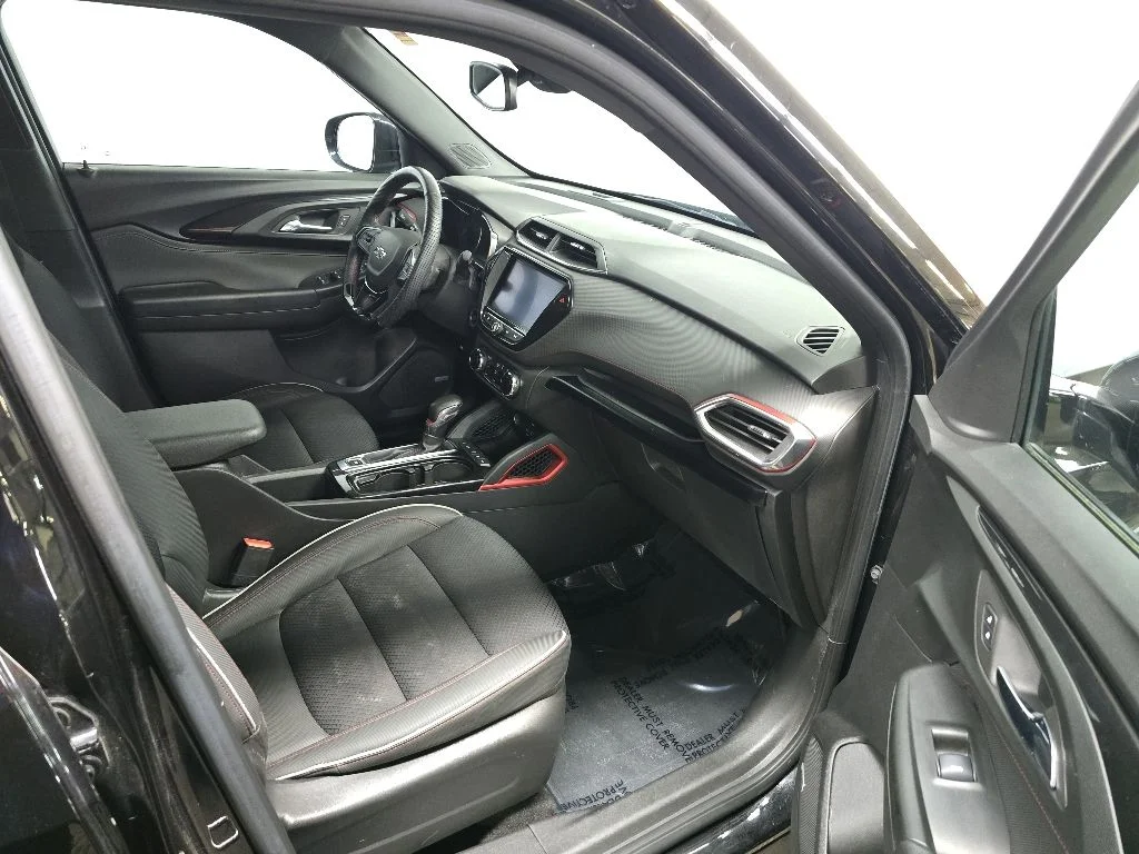 Used 2022 Black Chevrolet RS image 15