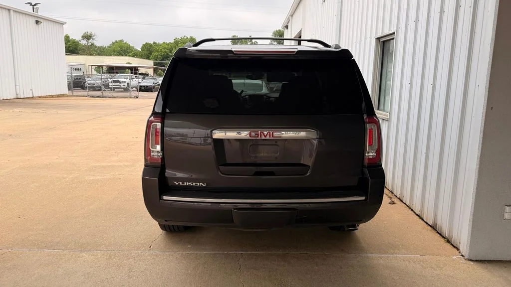 Used 2017 Iridium Metallic GMC Denali image 15