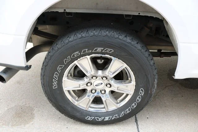 Used 2015 Oxford White Ford XLT image 57