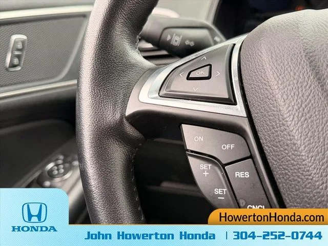 Used 2023 Gray Ford SEL image 17