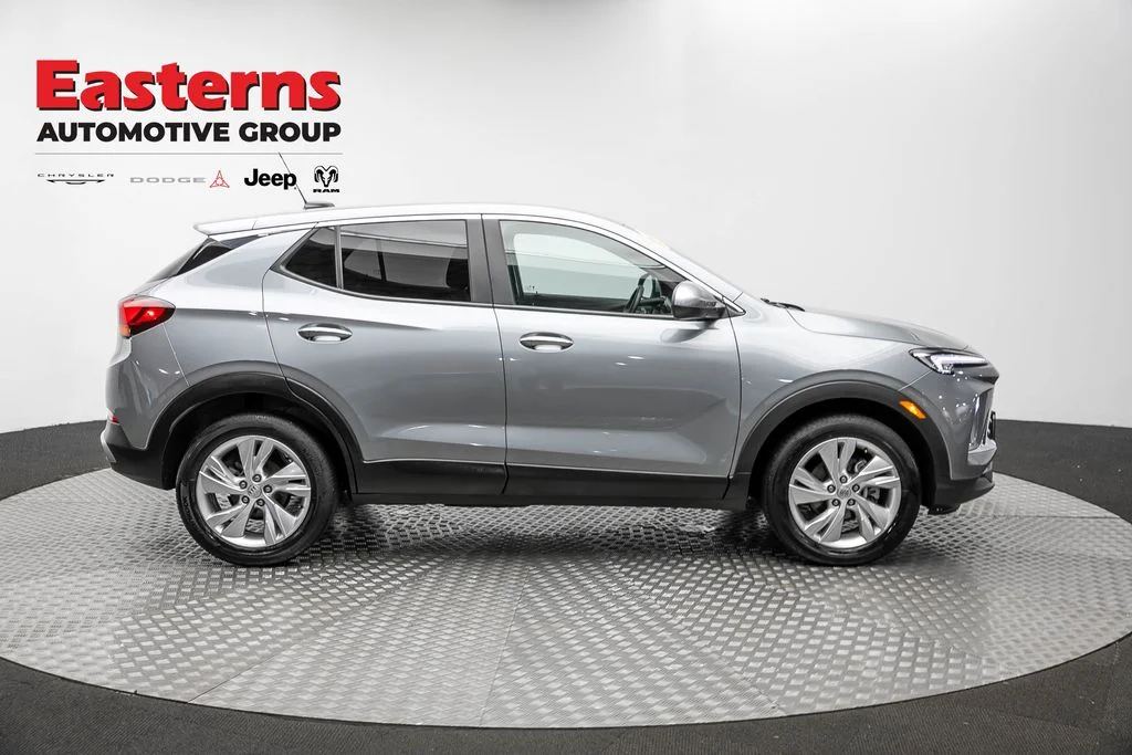 Used 2025 Gray Buick Preferred image 4