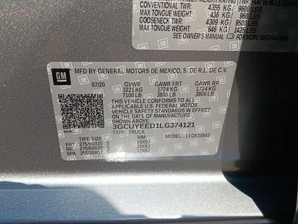 Used 2020 SATIN STEEL METALLIC Chevrolet RST image 30