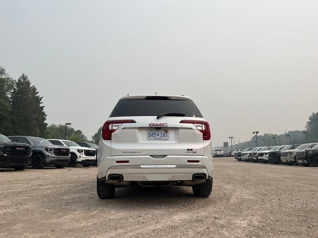 Used 2023 White Frost Tricoat GMC Denali image 11