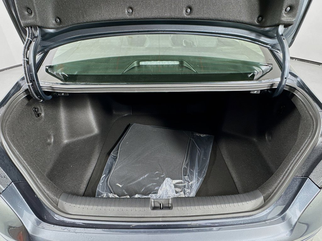 2026 Honda Accord Hybrid Touring - Photo 10