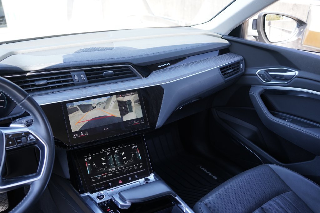 Used 2021  Audi Premium Plus image 29