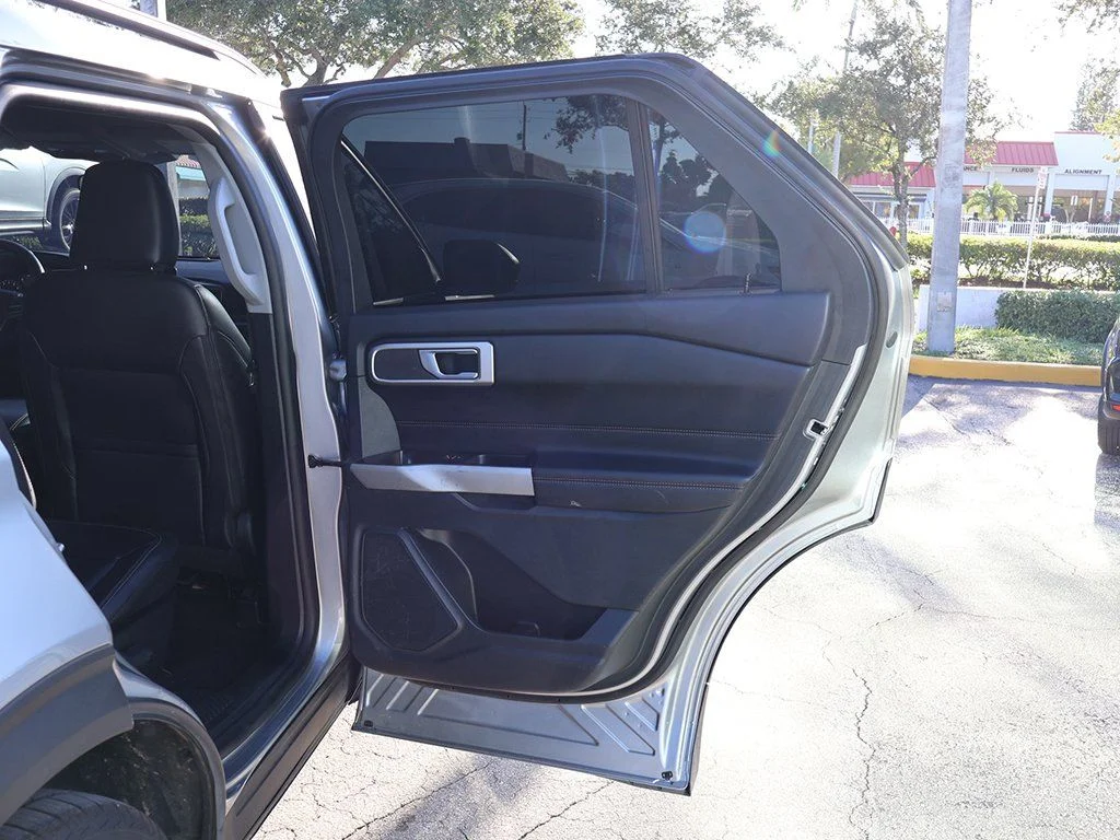 2023 Ford Explorer XLT - Photo 24