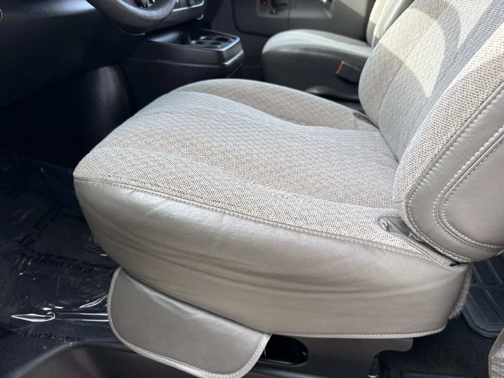 Used 2016 White Chevrolet LT image 22