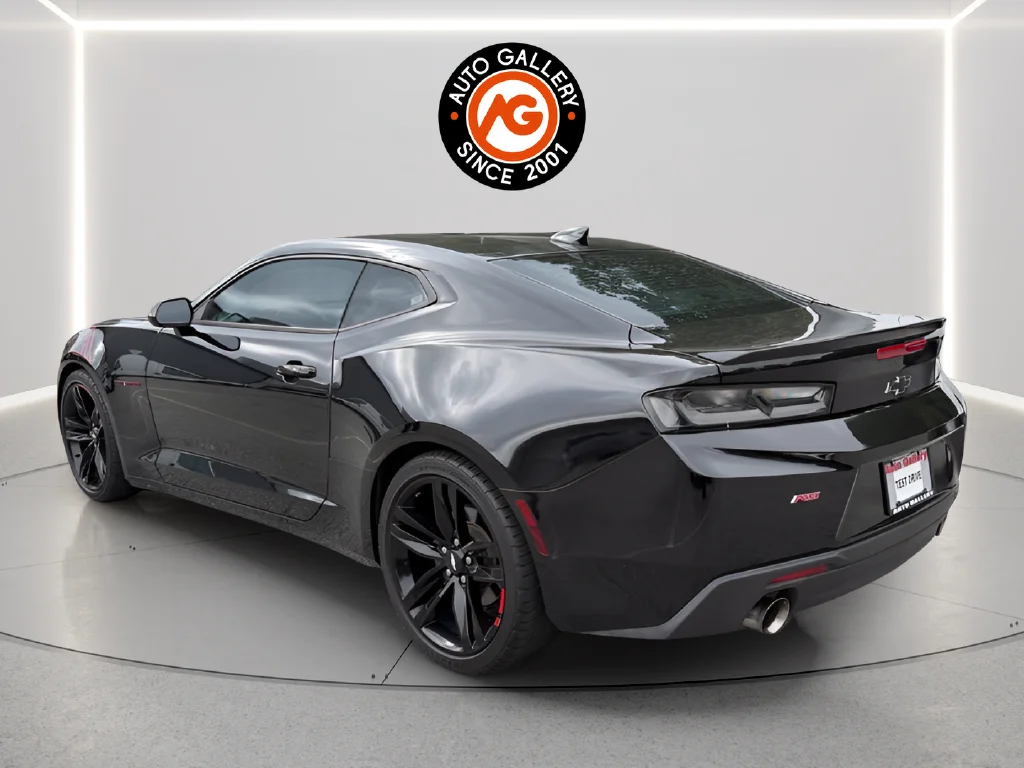 Used 2018 Black Chevrolet 2LT image 5