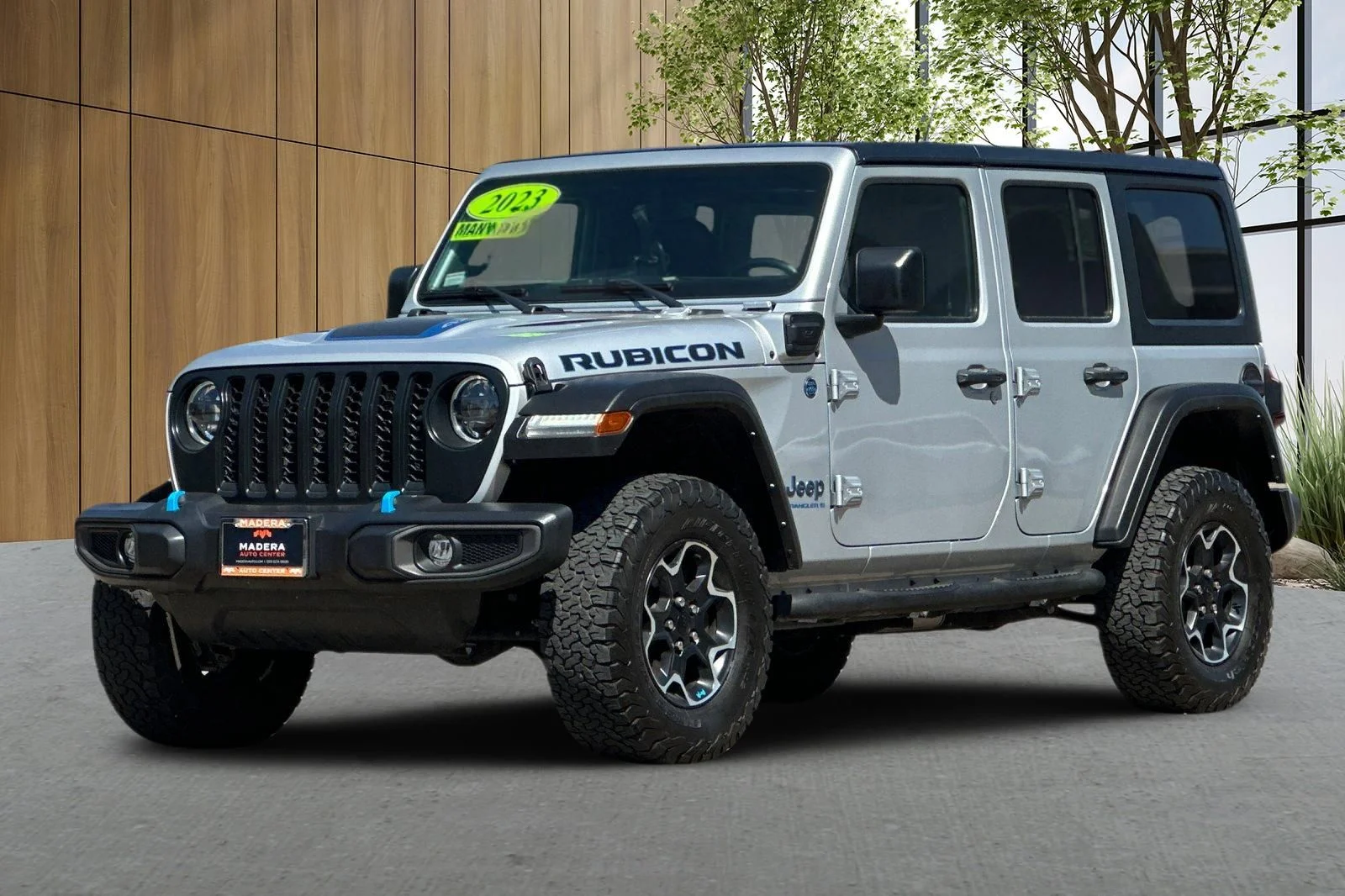 Used 2023 Silver Jeep Rubicon 4xe image 8