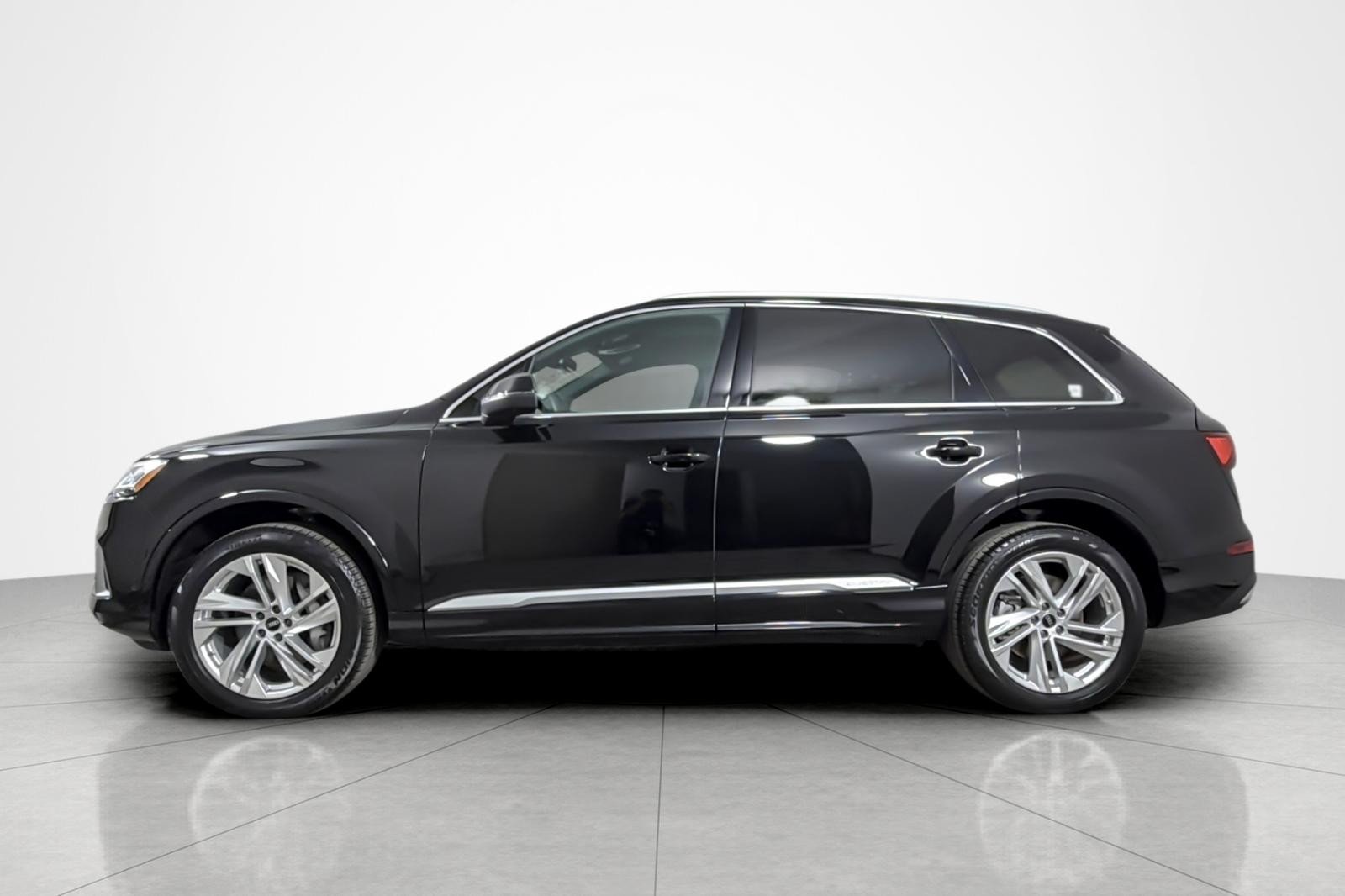 Used 2023 Mythos Black Metallic Audi Premium 45 TFSI quattro image 2