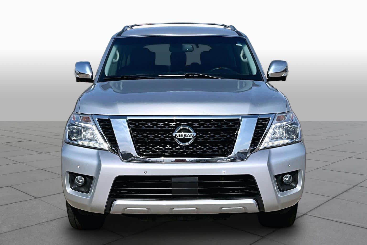 Used 2017 Brilliant Silver Nissan SL image 4