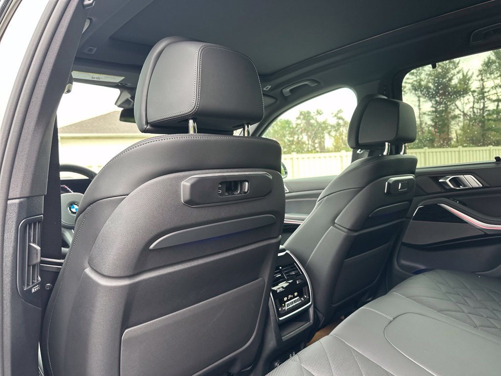 New 2026 Alpine White BMW xDrive40i image 23