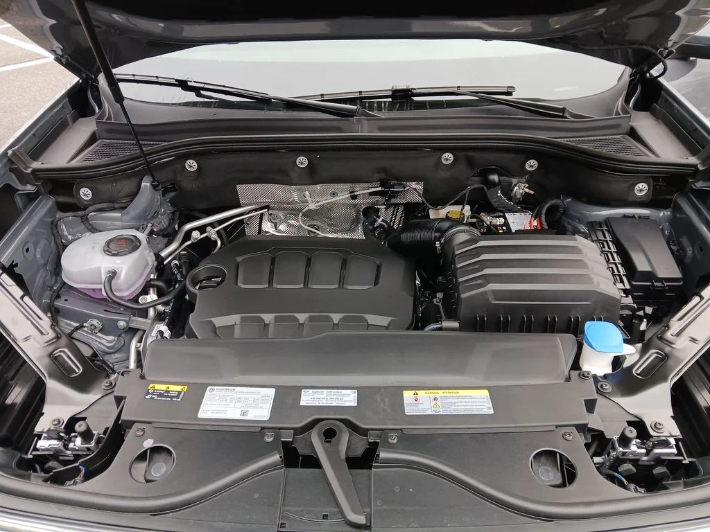 New 2026 Gray Volkswagen 2.0T SE w/Technology image 21