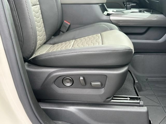 2026 Chevrolet Silverado 1500 ZR2 - Photo 15