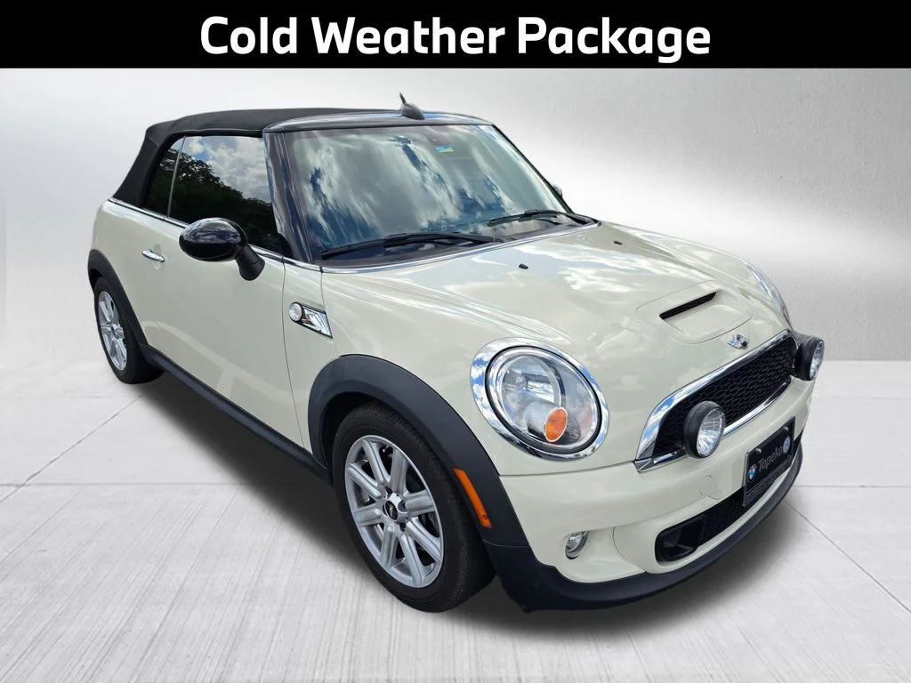Used 2015 White MINI Base image 4
