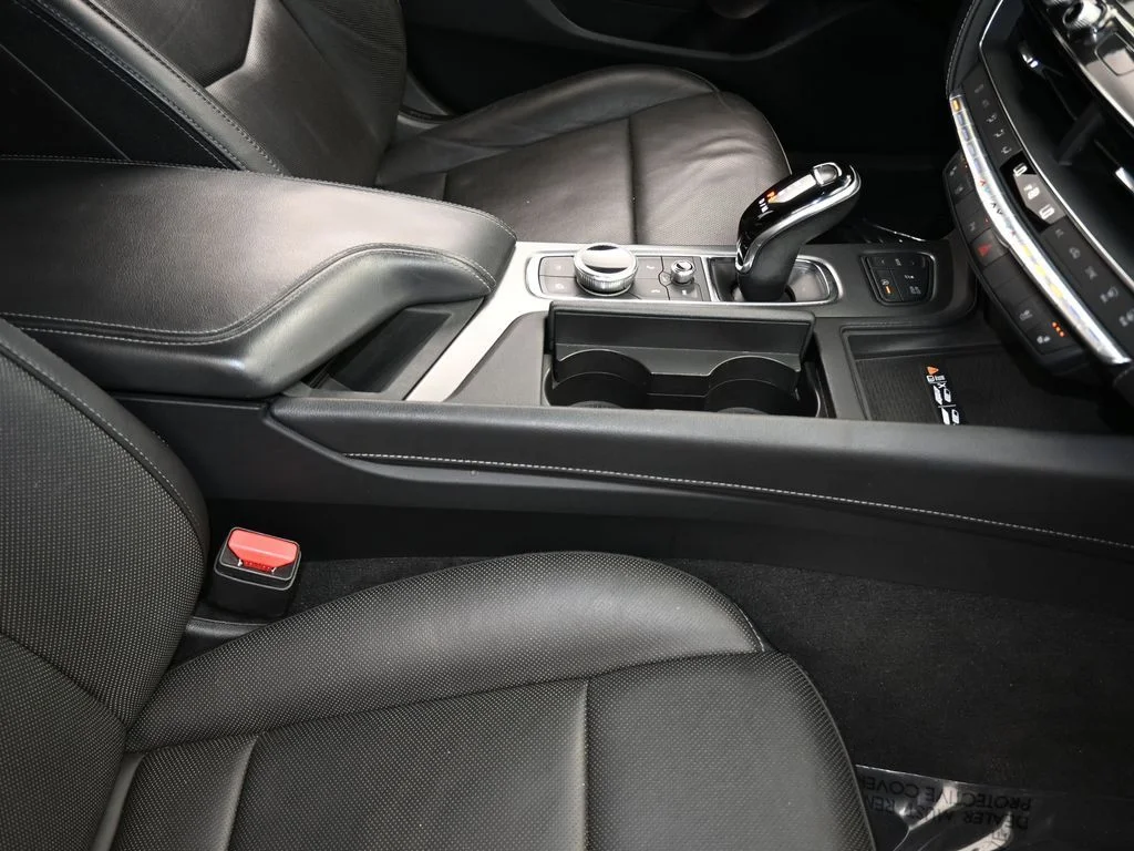 Used 2020 Crystal White Tricoat Cadillac Premium Luxury image 47