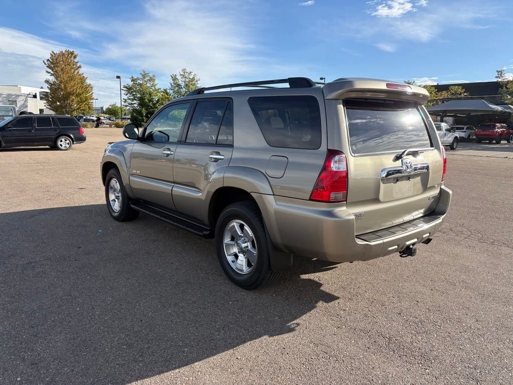 Used 2007 Gold Toyota Sport image 7