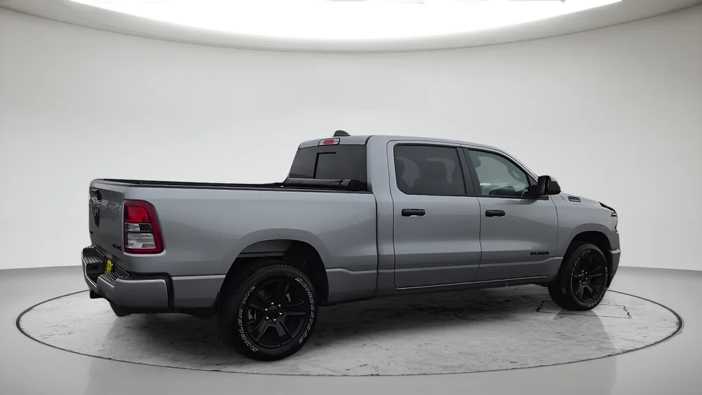 Used 2024 Silver Ram Big Horn/Lone Star image 6