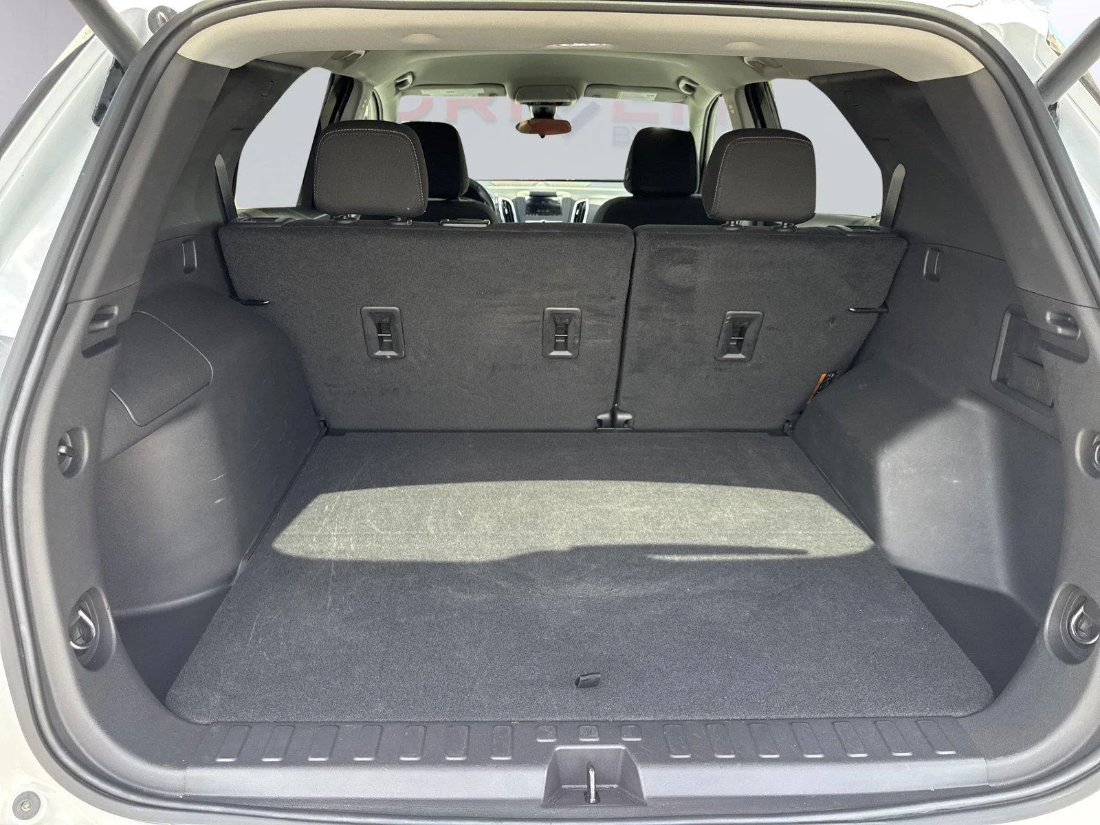 Used 2024 Summit White Chevrolet LT image 33