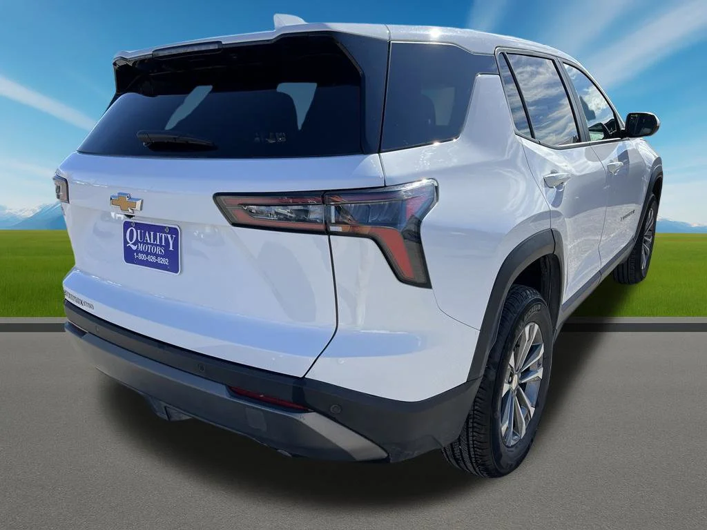 Used 2026 Summit White Chevrolet LT image 5