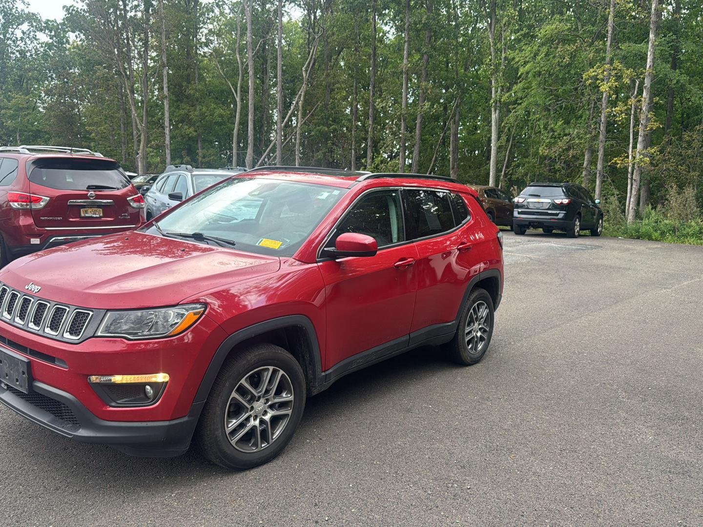 Used 2020 Redline Pearlcoat Jeep Latitude w/Sun/Safety Pkg image 4