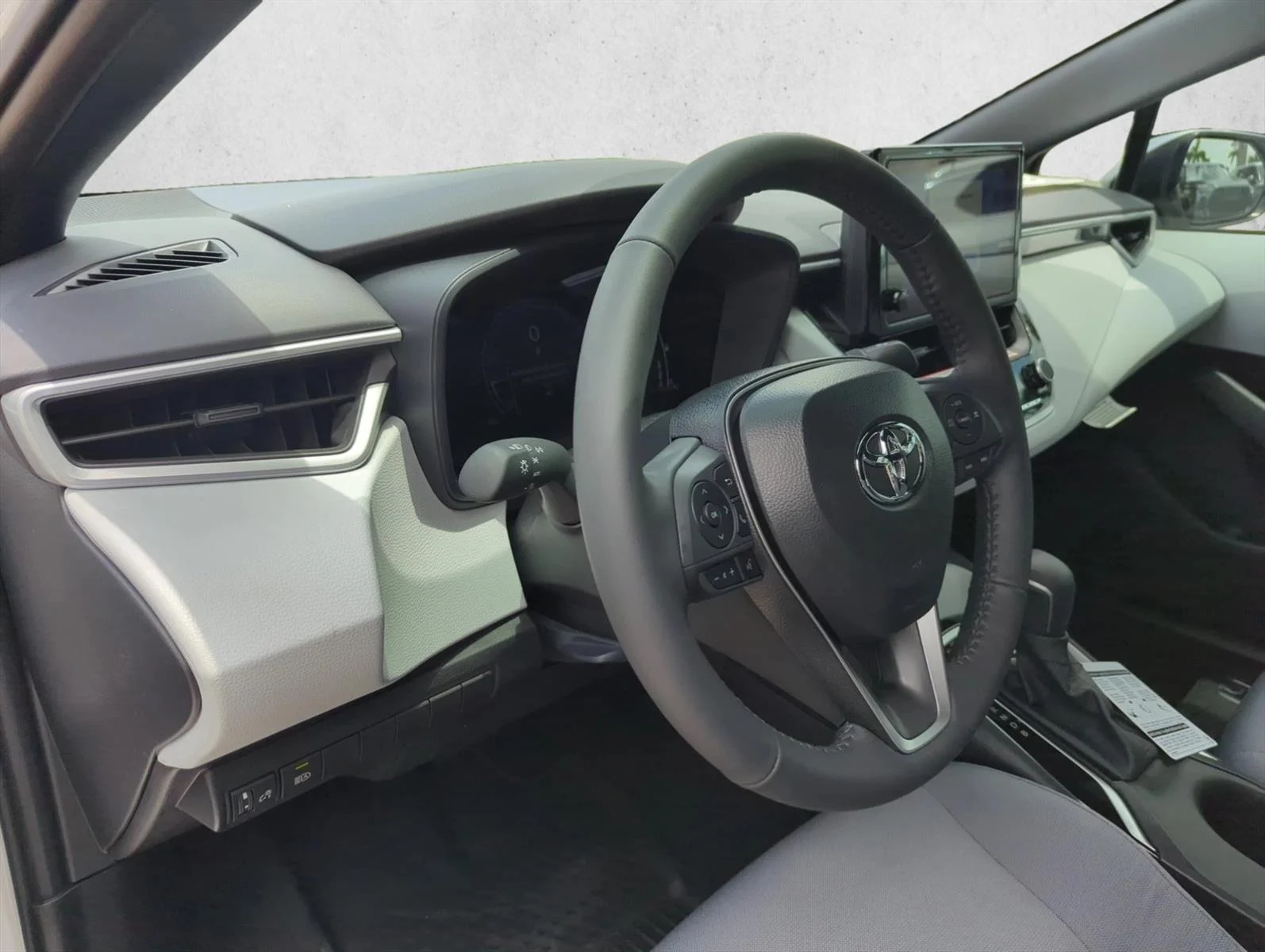 Used 2026 Classic Silver Met Toyota SE image 15