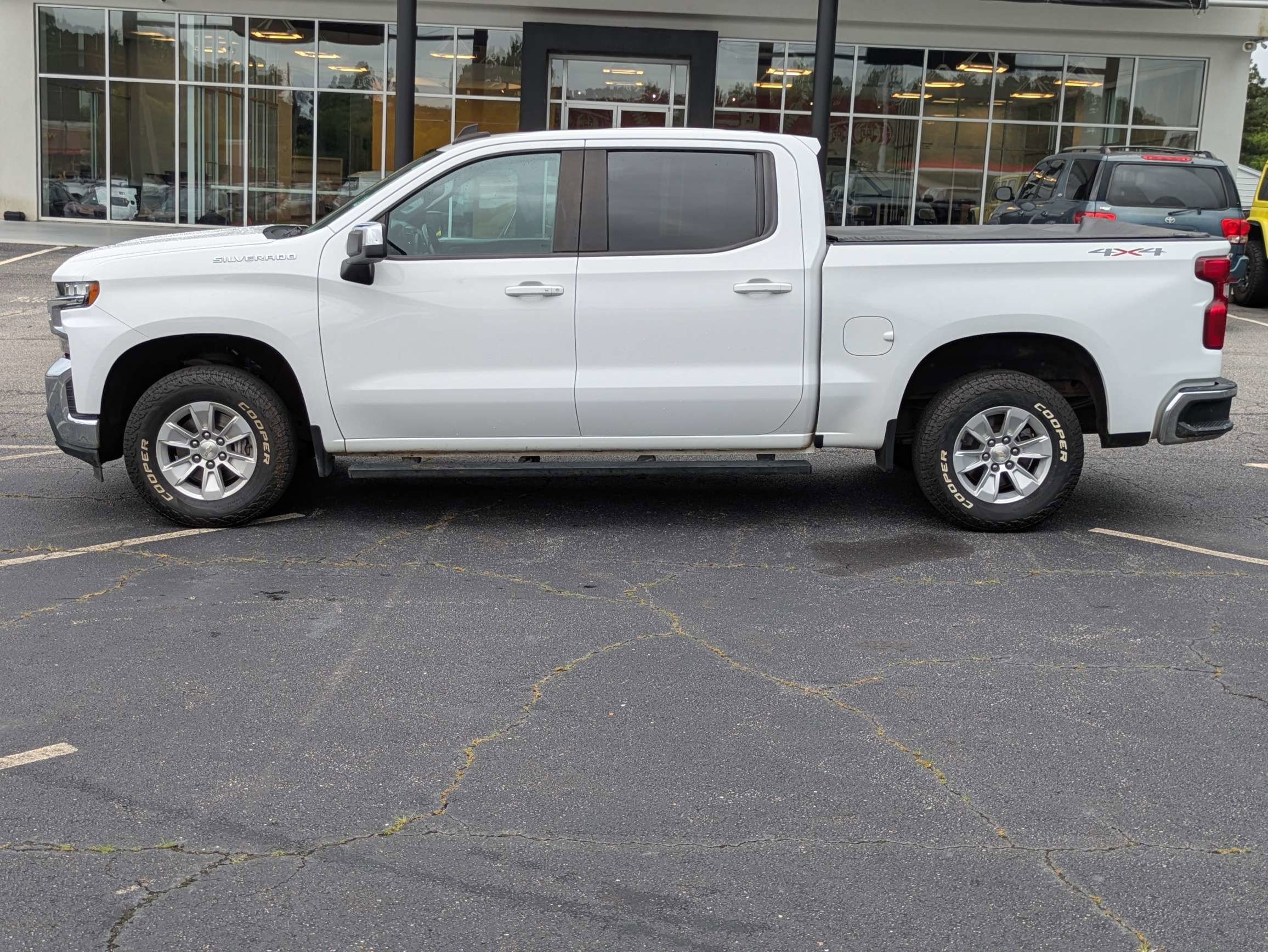 Used 2020 White Chevrolet LT image 6