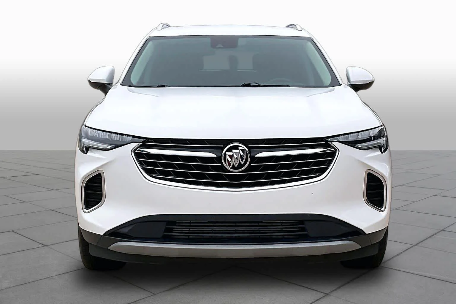 Used 2023 Summit White Buick Essence image 3