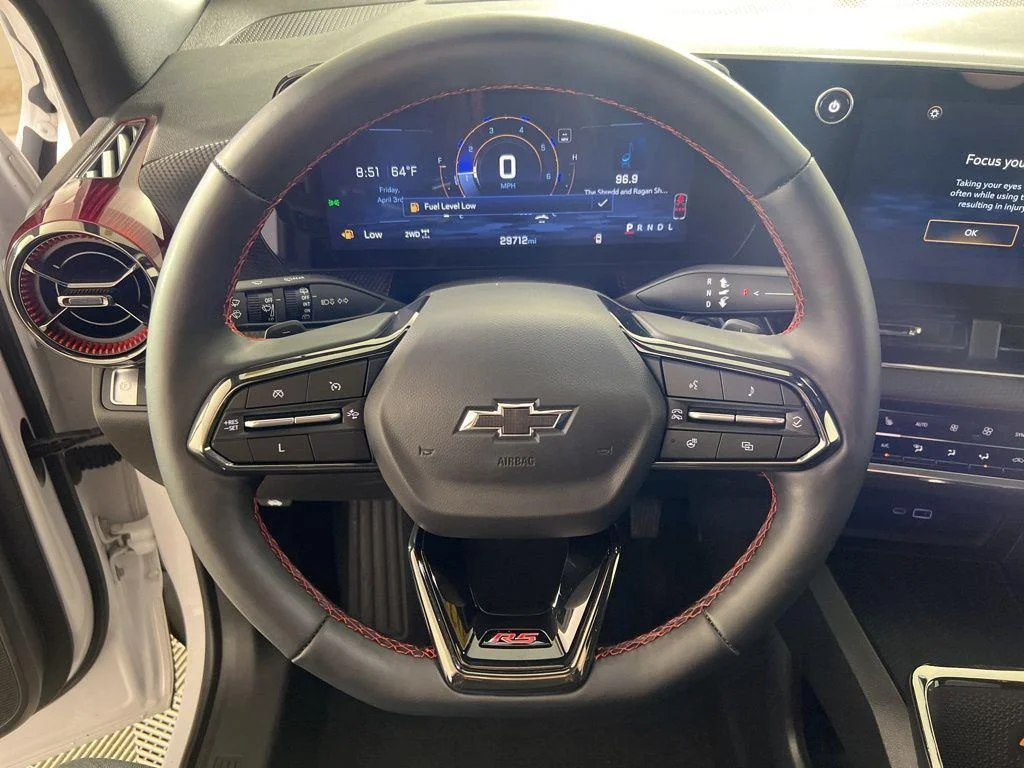 Used 2025 Pearl Chevrolet RS image 4