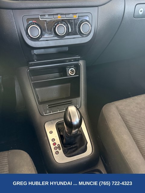 Used 2012 White Volkswagen S image 12