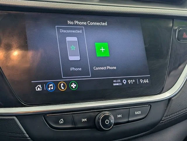 Used 2023 Black Buick Preferred image 18