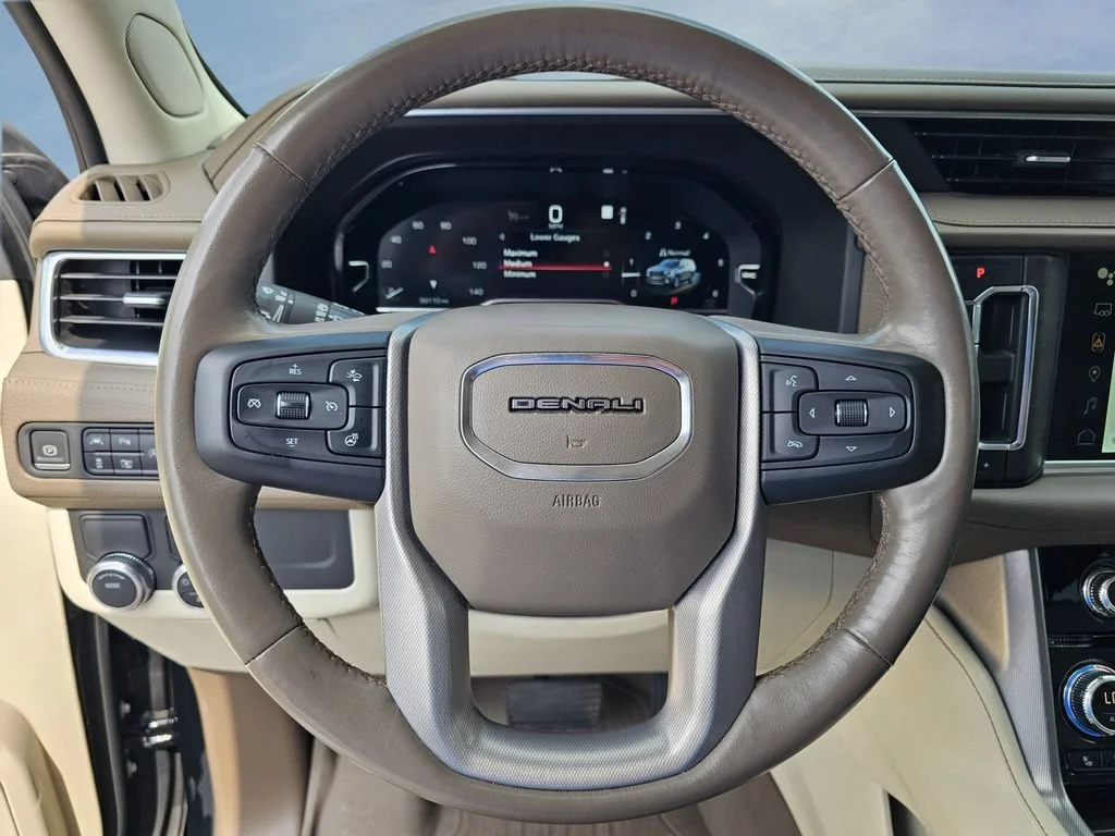 Used 2023 Onyx Black GMC Denali image 22