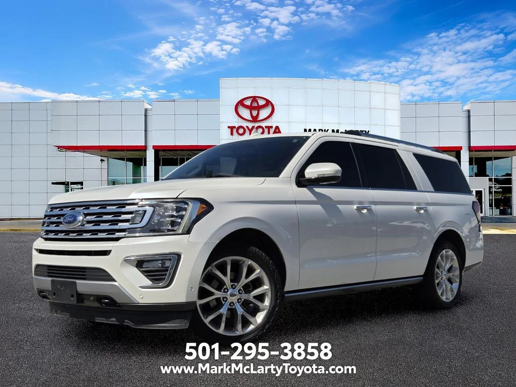 Used 2018 White Ford Limited image 27