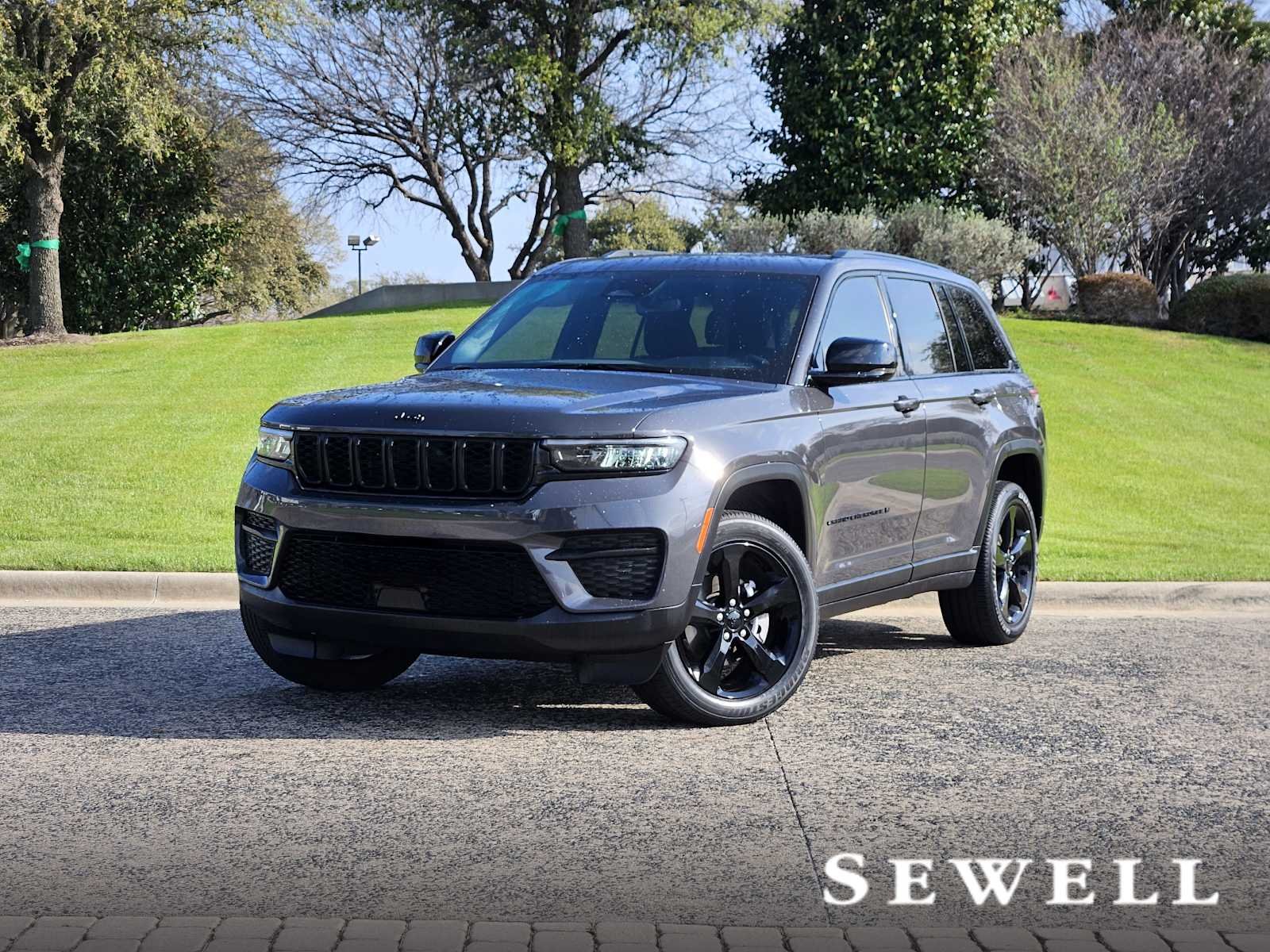 2024 Jeep Grand Cherokee Altitude