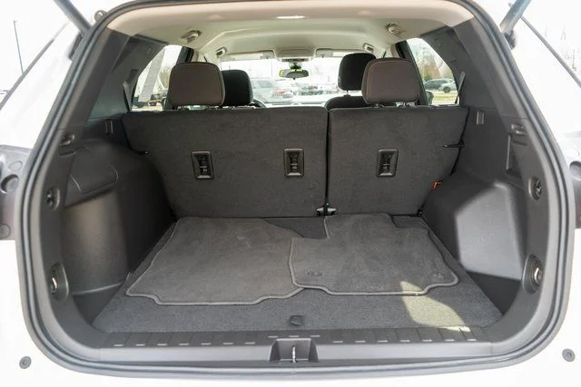 Used 2024 White Chevrolet LT image 11