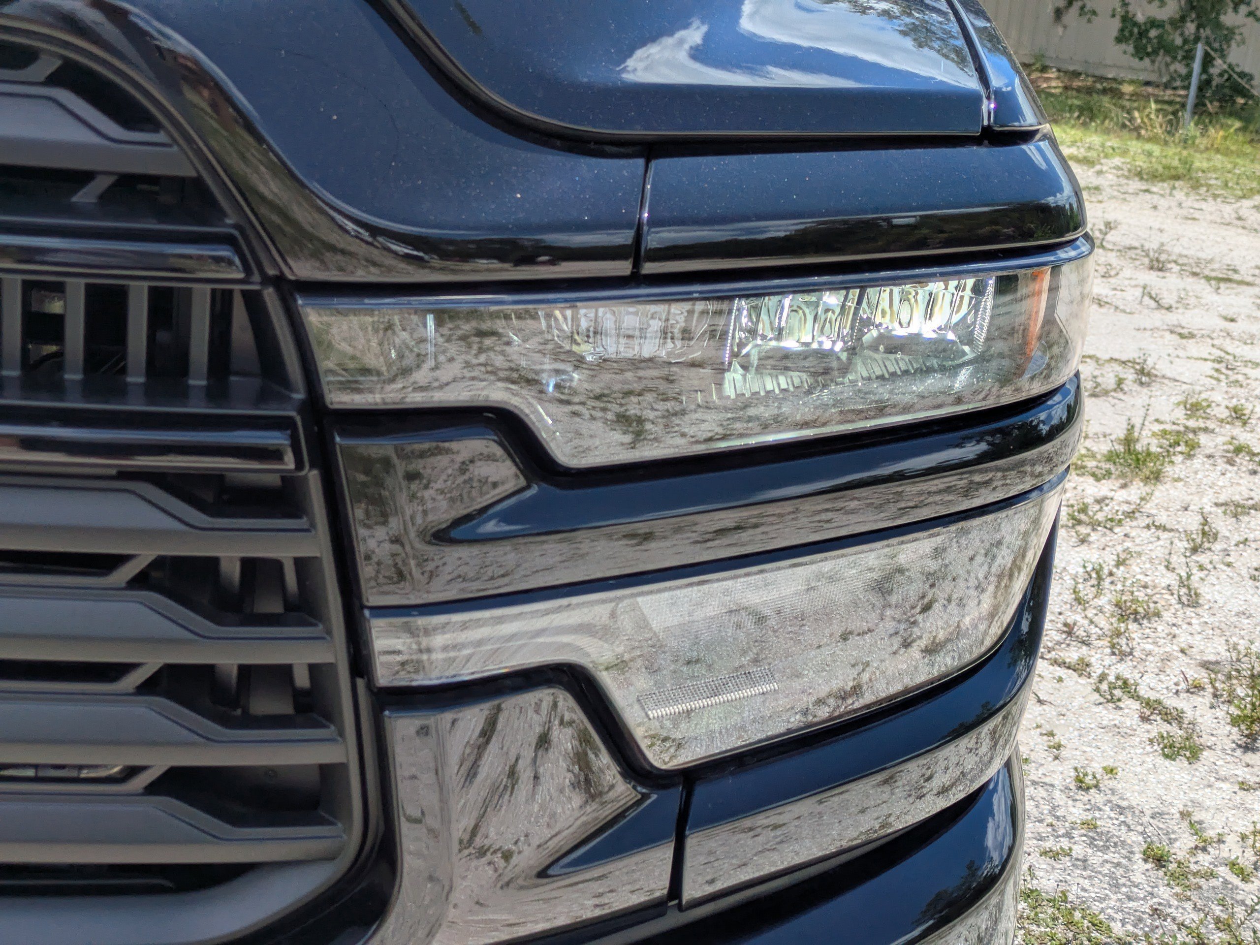 New 2026 Diamond Black Crystal Pearl-Coat Exterior Paint RAM Big Horn image 9