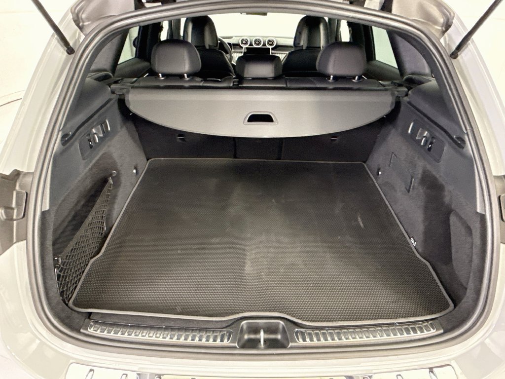Certified Used 2026 MANUFAKTUR Alpine Gray Mercedes-Benz GLC 300 image 26