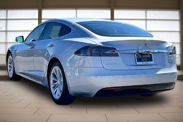 Used 2016 Silver Tesla  image 12