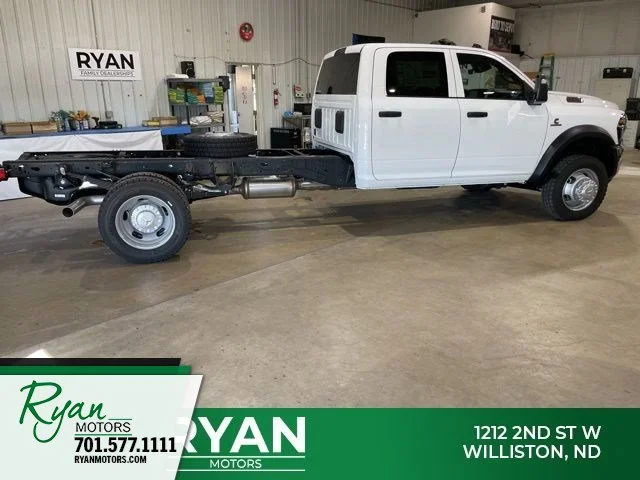 2026 RAM 5500 Big Horn 4X4 Crew Cab DRW 197" WB's photo