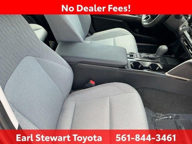 Certified Used 2025 LABRADORITE Toyota  image 30