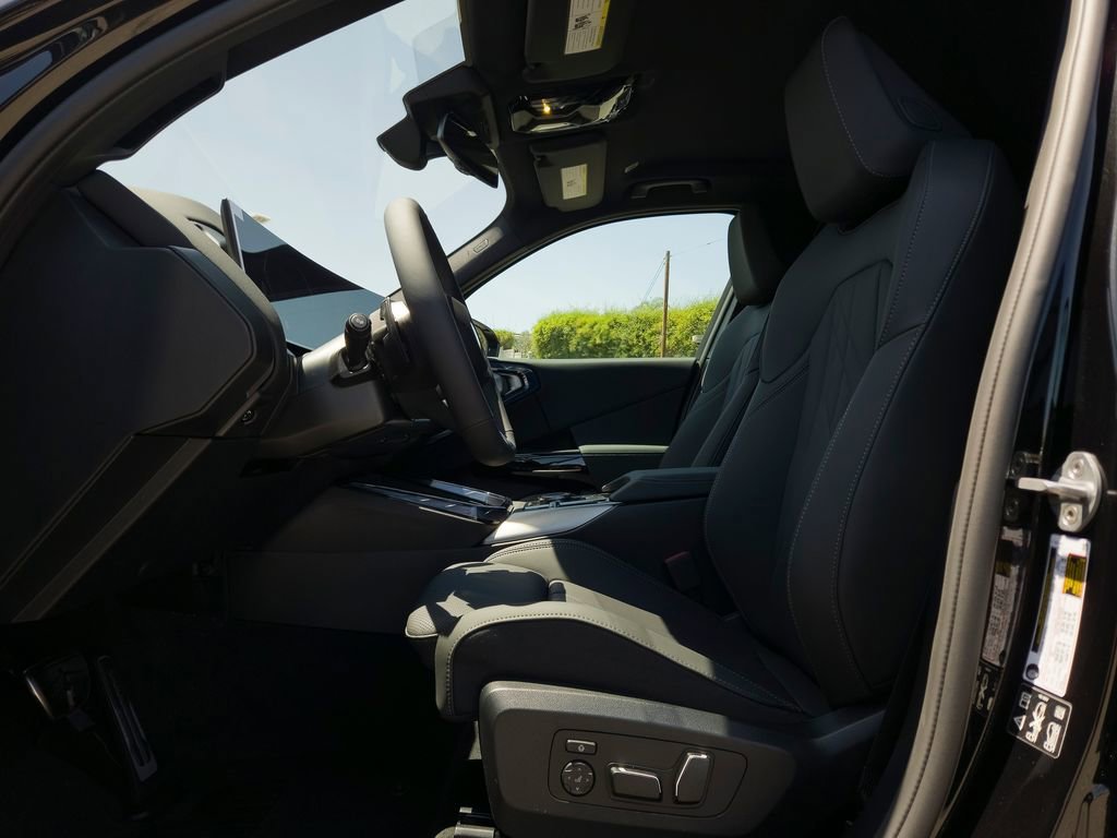 New 2026 Black Sapphire Metallic BMW 30 xDrive image 8