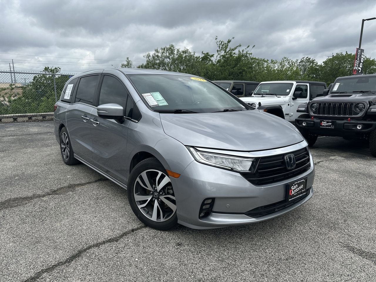 2021 Honda Odyssey Touring's photo