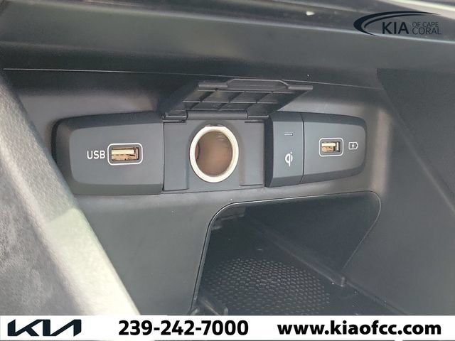 Used 2022 Phantom Black Hyundai SEL image 27